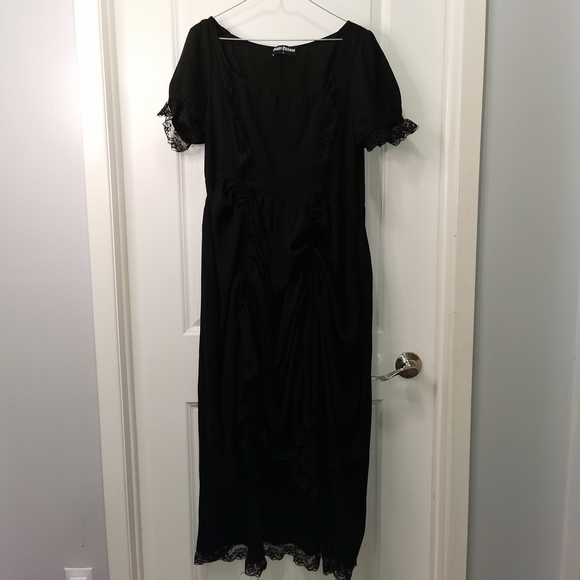 Scarlet Darkness Dresses & Skirts - Black Lace-Trim Maxi Dress with Puff Sleeves